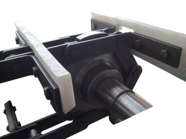End Flight Chain UHMWPE Plastic Conveyor Flight - YT Conveyor